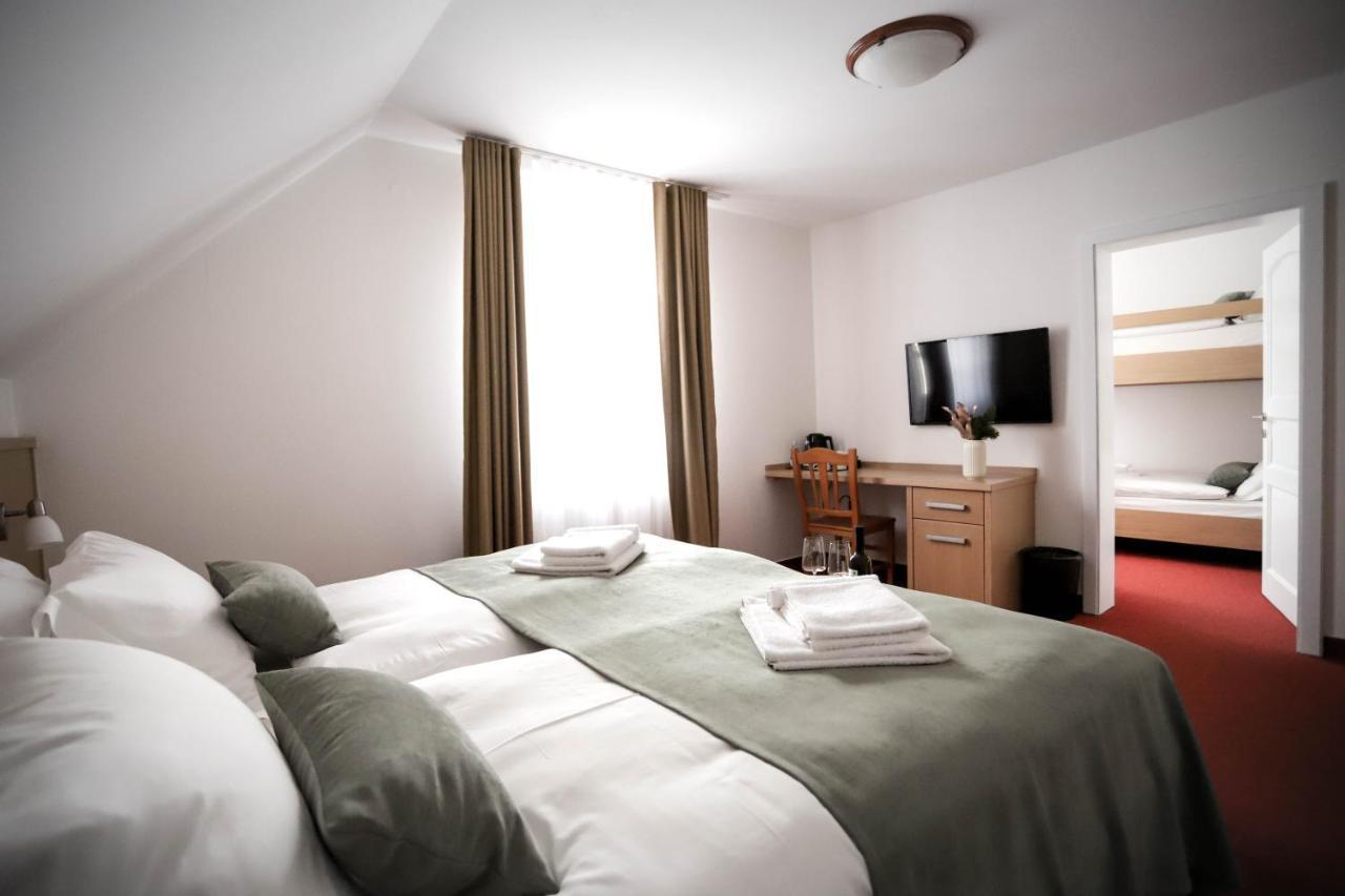 קרנייסקה גורה Hotel Pino Alpino מראה חיצוני תמונה